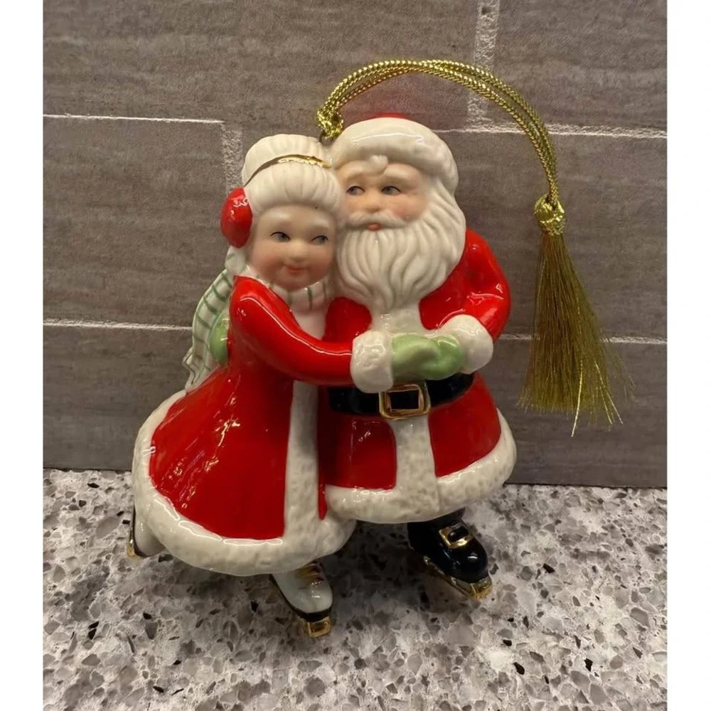 Lenox Porcelain Christmas Ice Skating Santa and‎ Mrs. Claus Ornament in Box